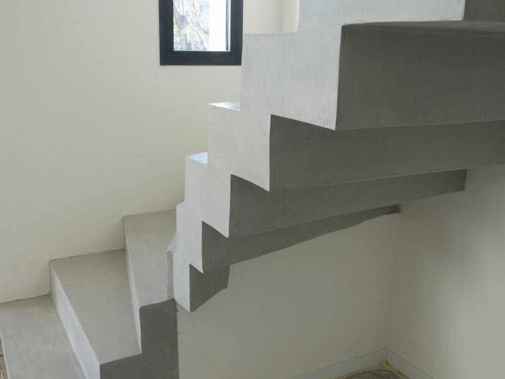 Création d'escalier en béton Juillan